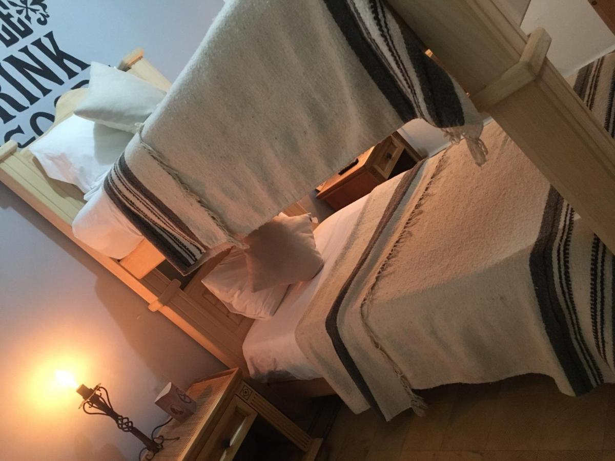 4-Bed Male Dormitory Room,1138953529:JPEG