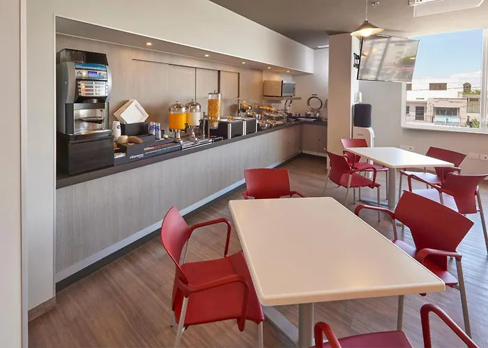 City Express Junior by Marriott Ciudad de México Sullivan